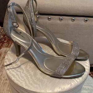 Bandolino Sparkly Gold High Heels Sz. 9